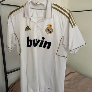 Real Madrid 2011-2012  Home jersey.Medium.Men.Used conditions.